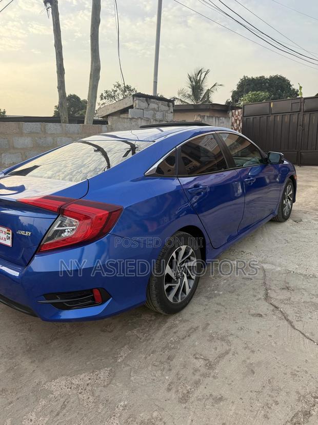 Honda Civic EX 4dr Sedan (1.5L 4cyl) 2016 Blue