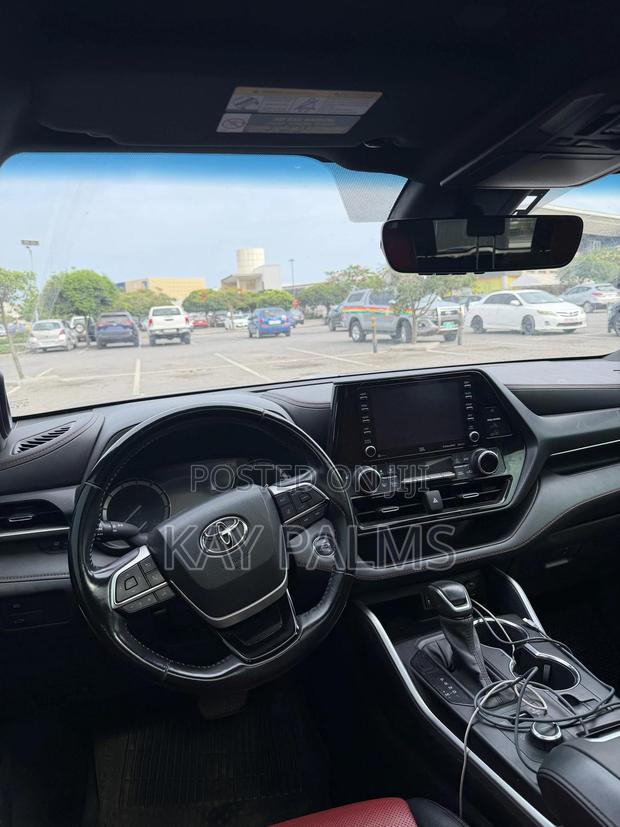 Toyota Highlander XSE 2022 Black