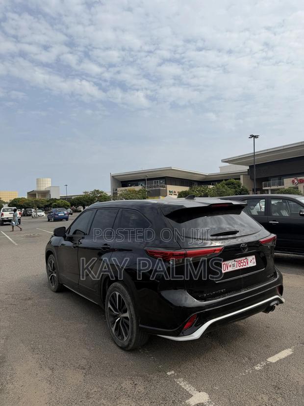 Toyota Highlander XSE 2022 Black