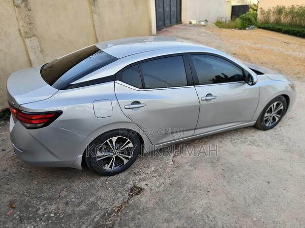 Nissan Sentra SV 2022 Silver