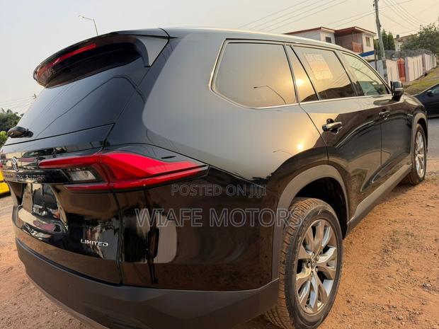 Toyota Highlander Limited AWD 2024 Black