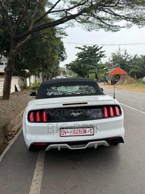 Ford Mustang EcoBoost Convertible 2018 White