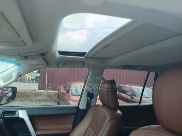 Toyota Land Cruiser Prado 2.7 2019 Silver