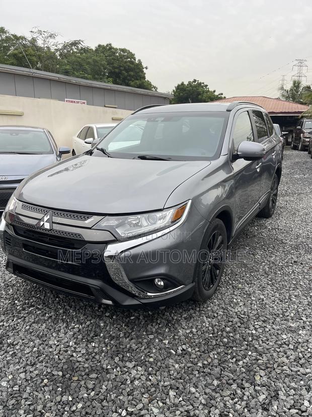 Mitsubishi Outlander 2020 Gray