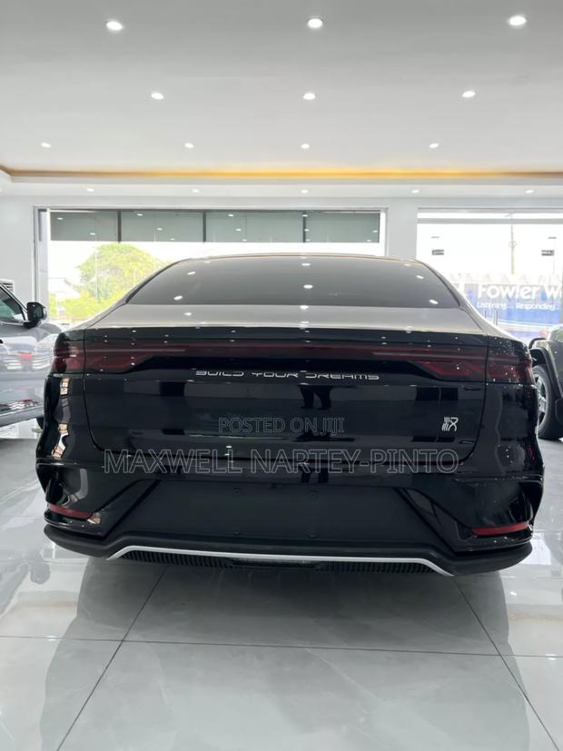 New BYD E1 2025 Black