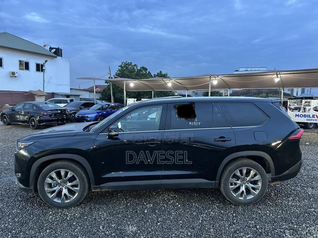 Toyota Highlander Limited AWD 2024 Black