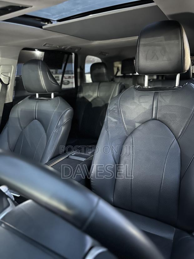 Toyota Highlander Limited AWD 2024 Black