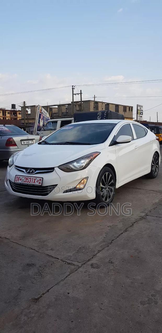 Hyundai Elantra SE 4dr Sedan (1.8L 4cyl 6A) 2015 White