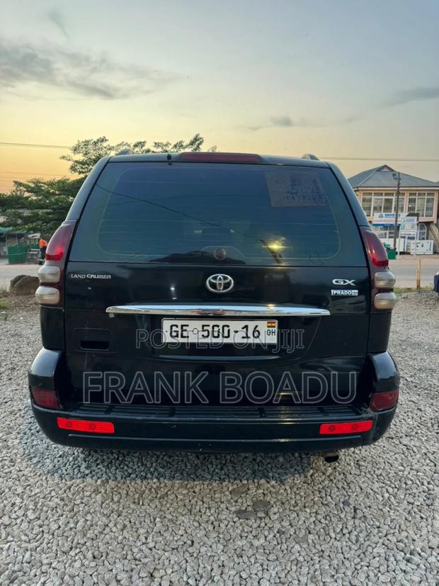 Toyota Land Cruiser Prado 2010 Black