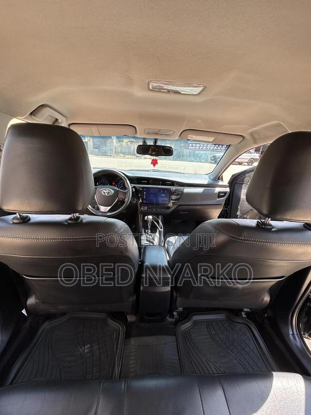 Toyota Corolla Altis 2016 Black
