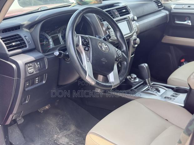 Toyota 4-Runner SR5 Premium 4dr SUV 4WD (4.0L 6cyl 5A) 2015 Burgundy