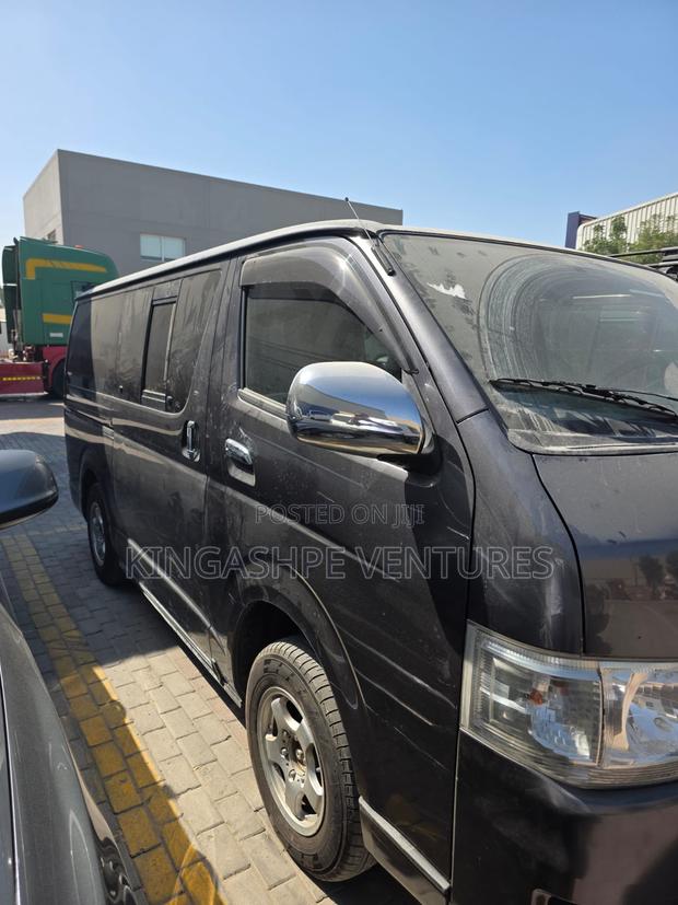 Toyota HiAce SV Premium 2013 Gray
