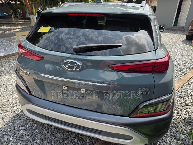 Hyundai Kona Limited 2022 Gray