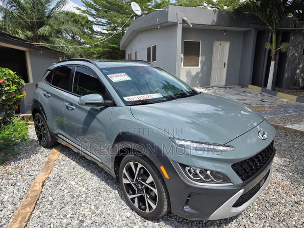 Hyundai Kona Limited 2022 Gray