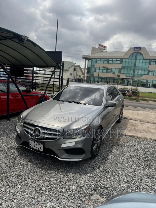 Mercedes-Benz E350 Base 4Matic Sedan AWD (3.5L 6cyl 7A) 2015 Gray