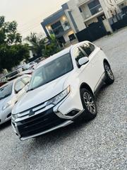 Mitsubishi Outlander 2018 White for sale