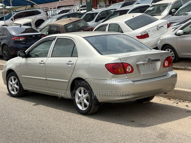 Toyota Corolla 2007 Gold