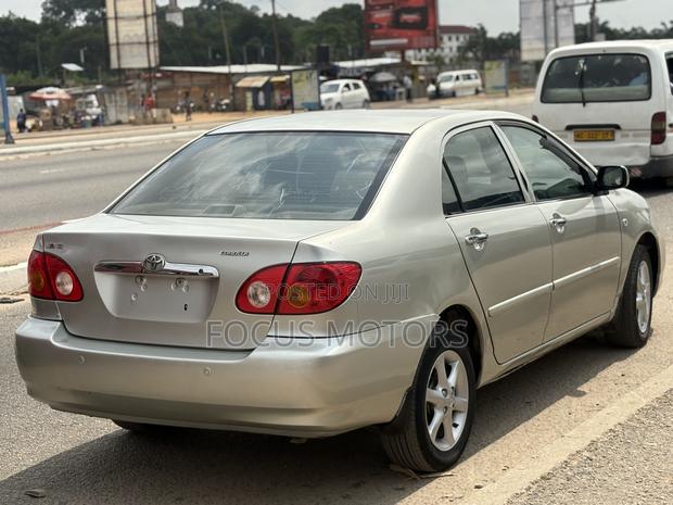 Toyota Corolla 2007 Gold