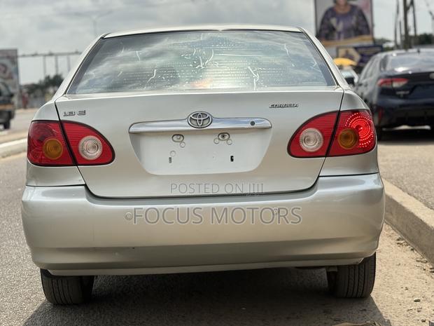 Toyota Corolla 2007 Gold