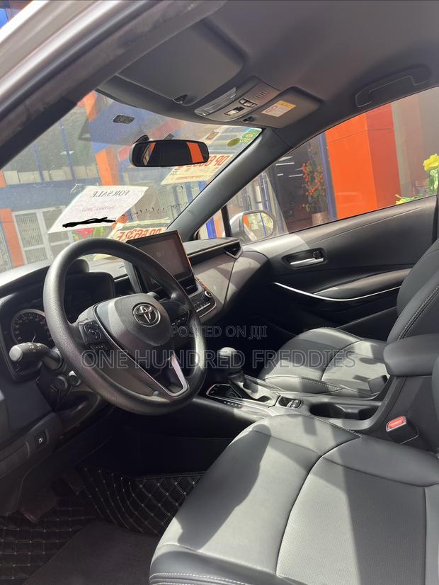Toyota Corolla 2021 Silver