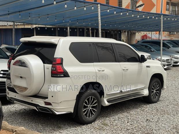 Toyota Land Cruiser Prado 3.0 TD 2012 White