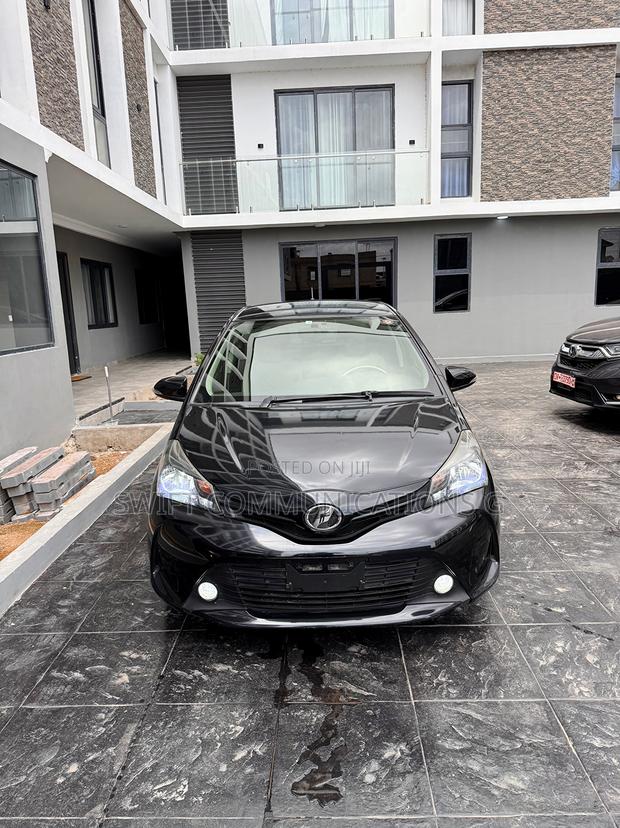 Toyota Vitz 1.5 FWD 3dr 2015 Black