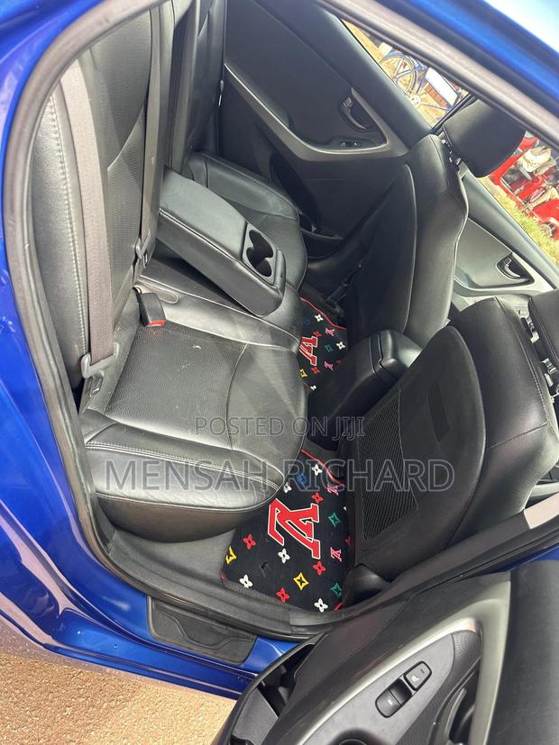 Hyundai Elantra Limited Sedan FWD (1.8L 4cyl 6A) 2013 Blue