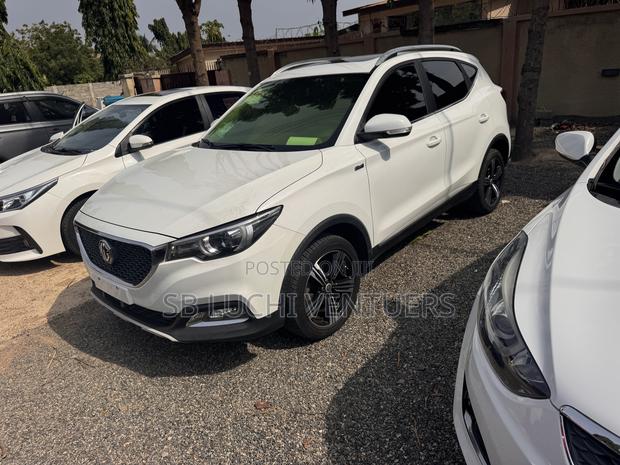 MG ZS 2017 White