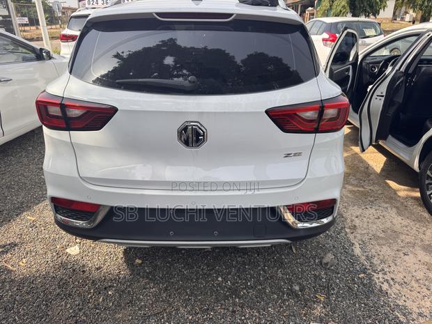 MG ZS 2017 White