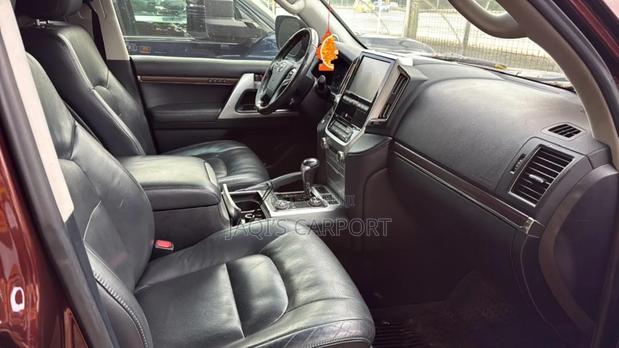Toyota Land Cruiser 4.5 V8 VXR 2016 Brown