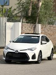 Toyota Corolla XSE (1.8L 4cyl 2A) 2018 White for sale