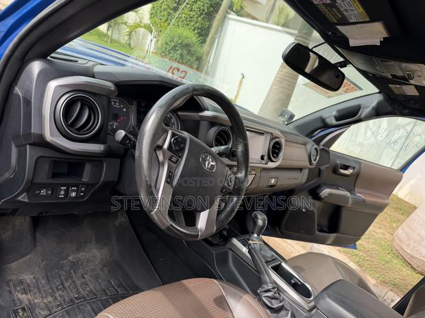 Toyota Tacoma Limited 2018 Blue