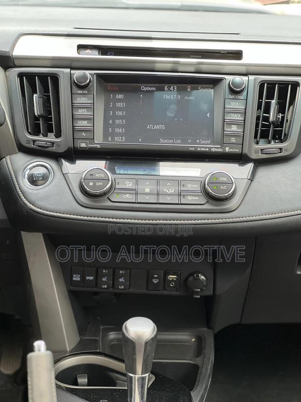 Toyota RAV4 Limited AWD (2.5L 4cyl 6A) 2016 Red
