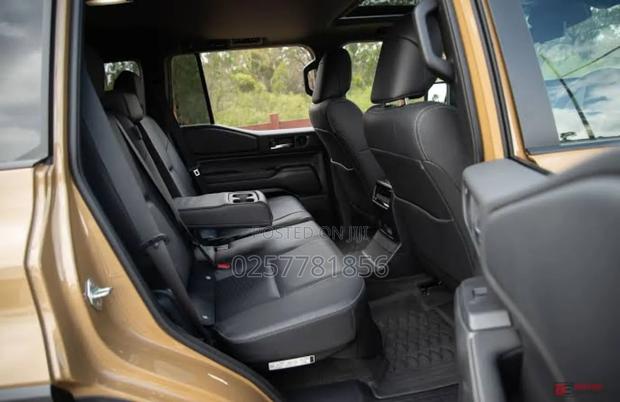New Toyota Land Cruiser Prado 2.8 2025 Brown