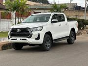 Toyota Hilux 2024 White for sale