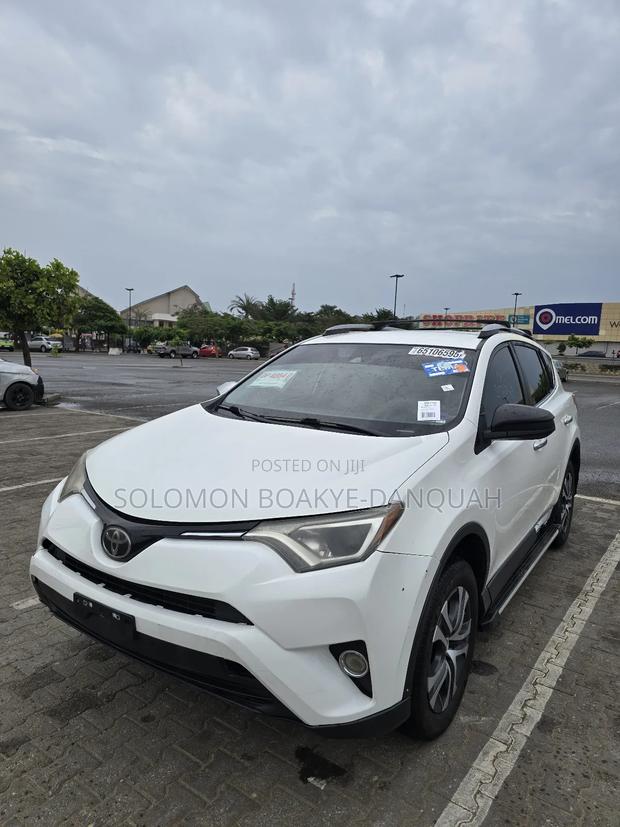 Toyota RAV4 2017 White