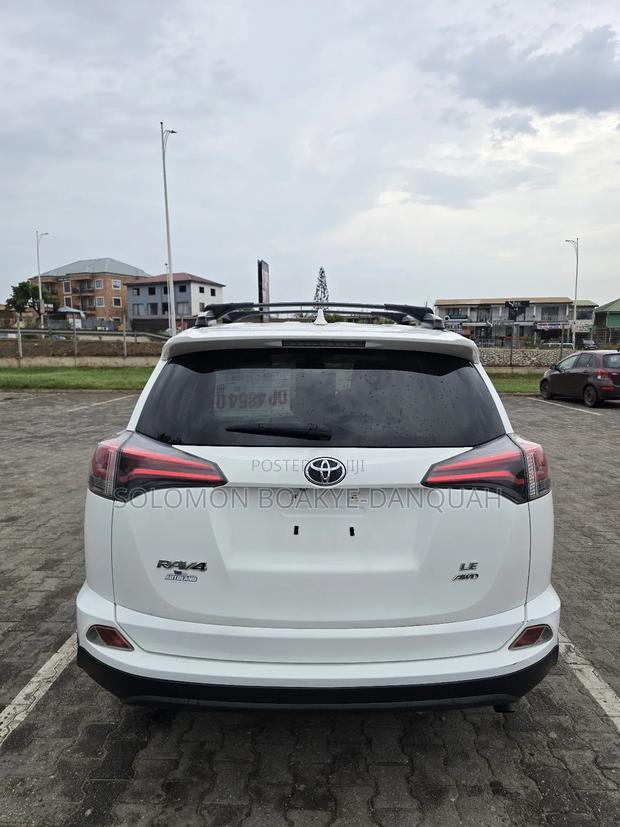 Toyota RAV4 2017 White