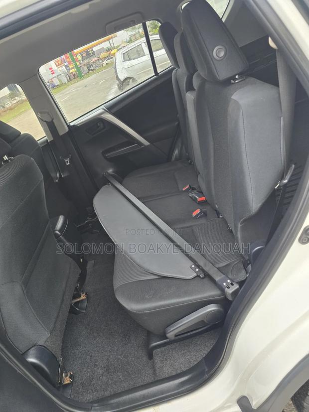 Toyota RAV4 2017 White