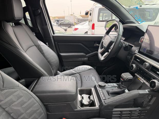 Toyota Tacoma 2024 White