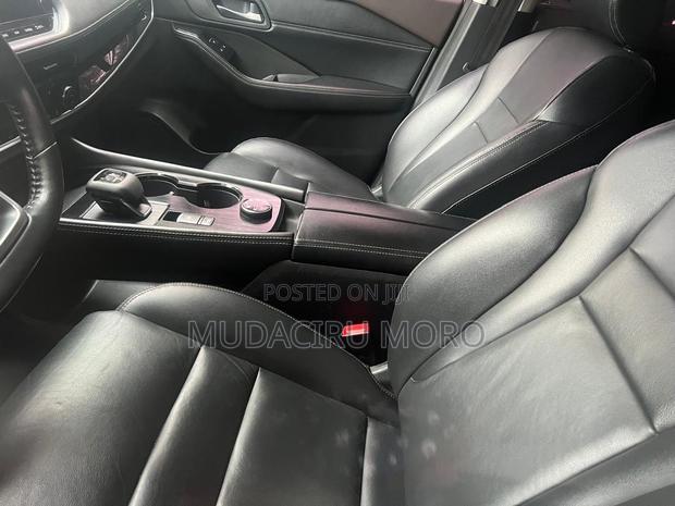 Nissan Rogue 2024 Black