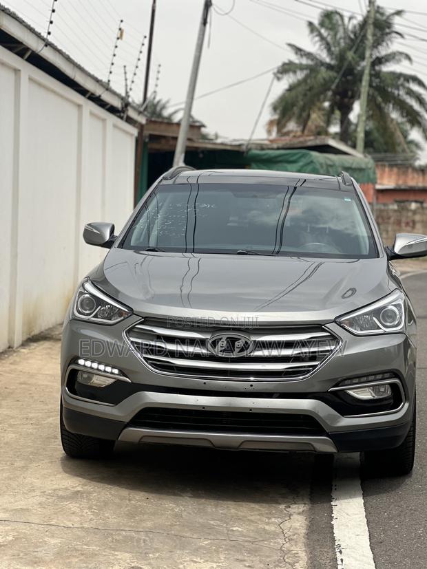 Hyundai Santa Fe SE AWD 2017 Gray