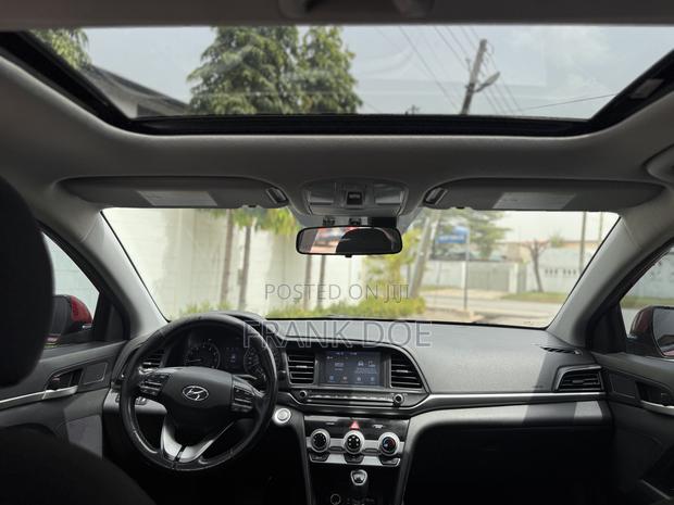 Hyundai Elantra Limited 2020 Red