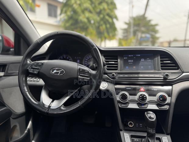 Hyundai Elantra Limited 2020 Red