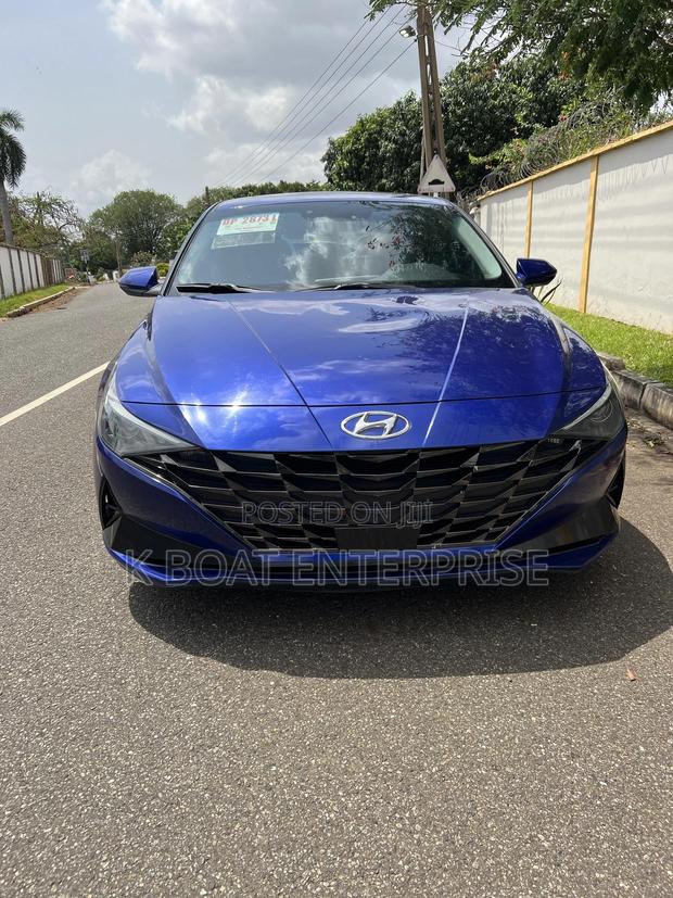 Hyundai Elantra Limited 2022 Blue