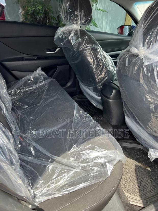 Hyundai Elantra Limited 2022 Blue