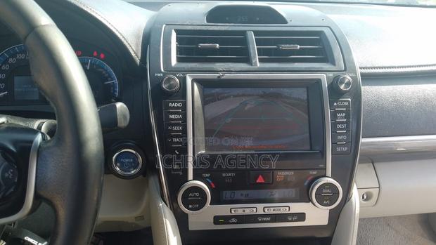 Toyota Camry XLE 4dr Sedan (2.5L 4cyl 6A) 2014 Silver
