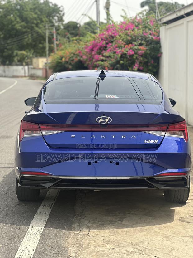 Hyundai Elantra Limited 2021 Blue