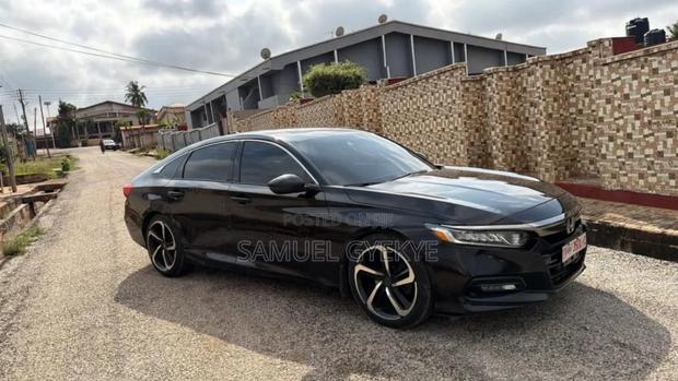 Honda Accord Sport (1.5L 4cyl Turbo CVT) 2019 Black