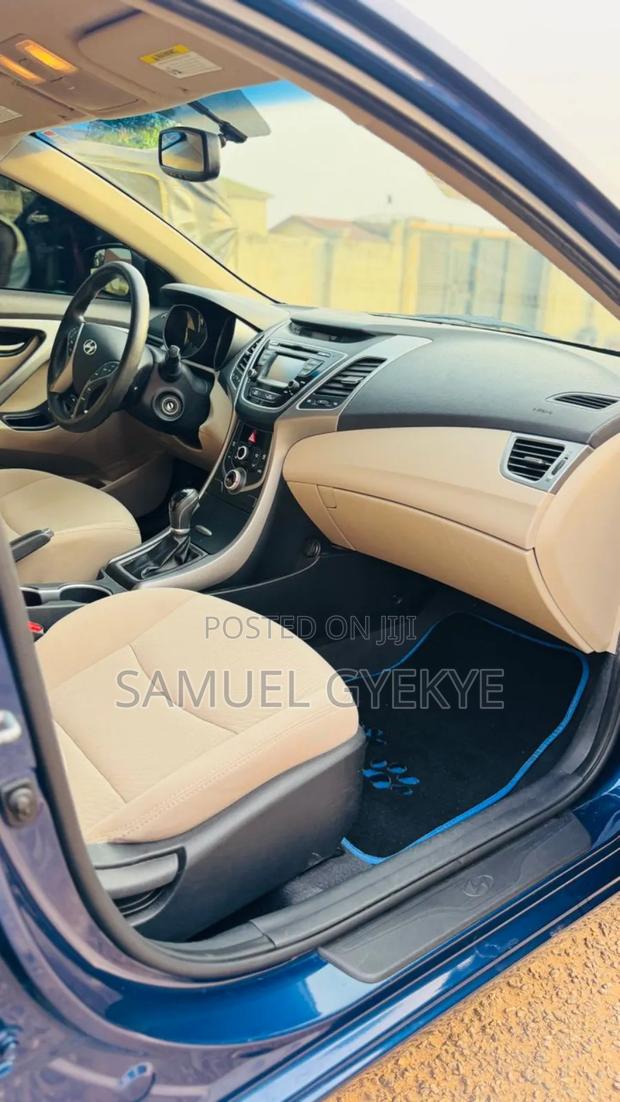 Hyundai Elantra SE Sedan FWD (1.8L 4cyl 6M) 2016 Blue