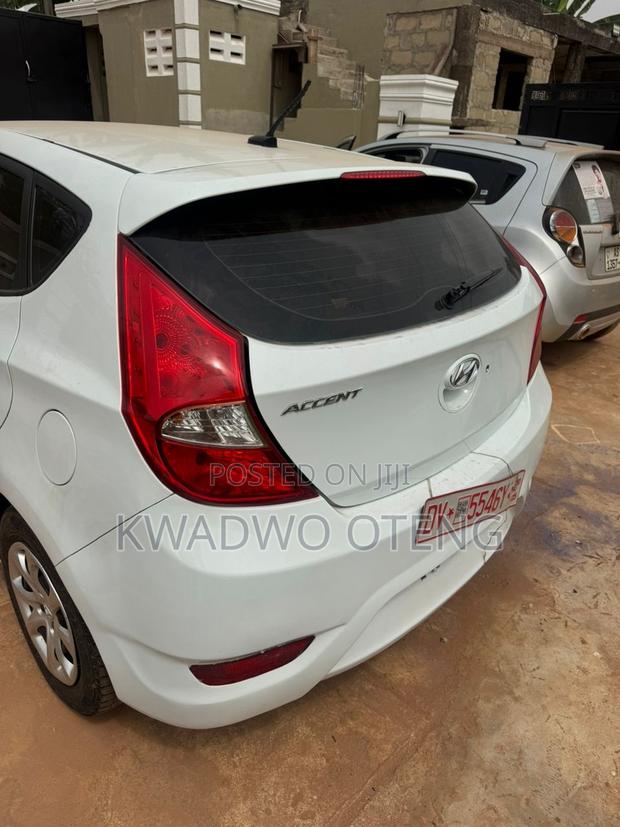 Hyundai Accent 2013 White